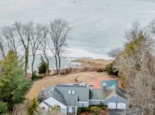 25 Gaul Rd N, Setauket, NY 11733