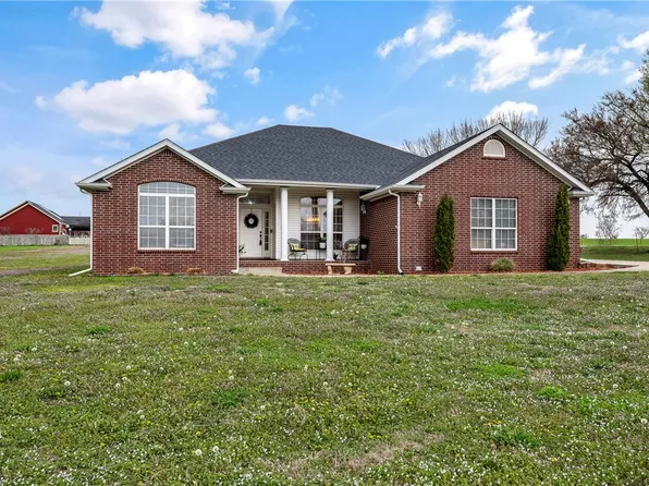 11916 W Highway 156, West Fork, AR 72774