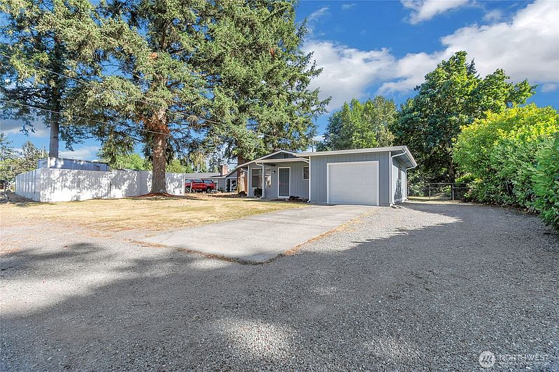 3rd image of 970 Johns Road E