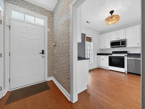 4th image of 8708 Belford Valley Ln