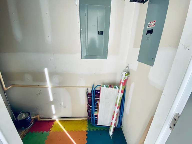 Storage closet_10052021
