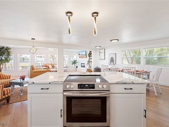 4th image of 17690 Eglantine Ln
