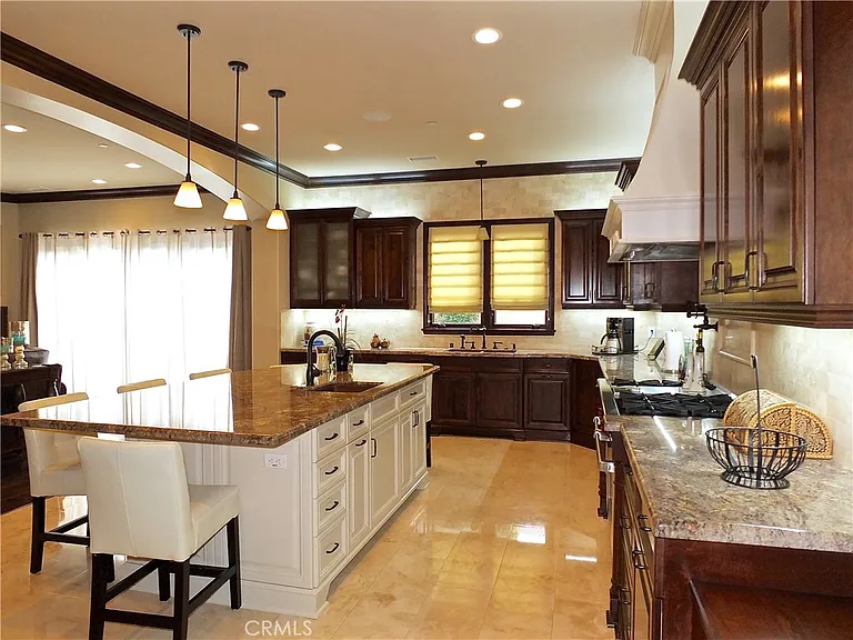 2104 Ruhland Ave — Photo 22