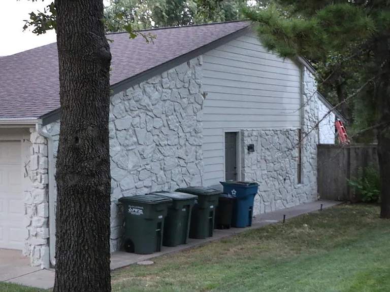 1925 Bunting Ct — Photo 63