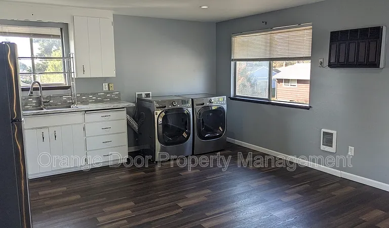 1613 Wheeler St S — Photo 3