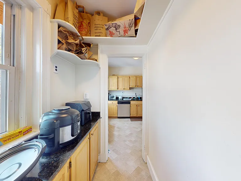 203-205 Winthrop Rd #3 — Photo 6