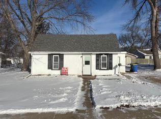 817 1st St, Brookings, SD 57006