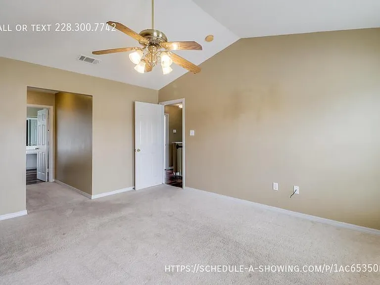 2073 Stone Bridge Dr — Photo 16