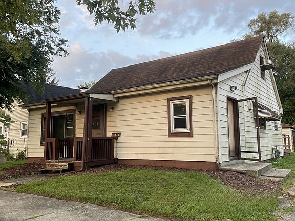 4th image of 16610 Geneva Dr