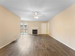 10871 Braes Bend Dr, Houston, TX 77071