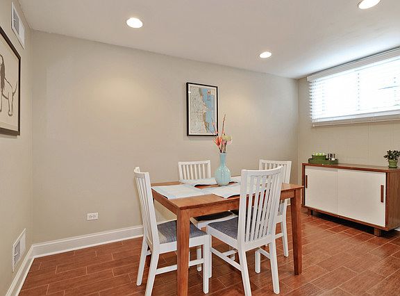 3rd image of 3430 N Elaine Pl