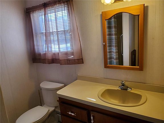 4th image of 114 Sherwood Valley Ln
