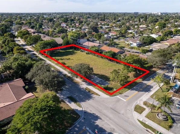 3990 Woodside Drive, Coral Springs, FL 33065