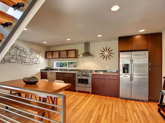 5th image of 827 NW 52nd St #B