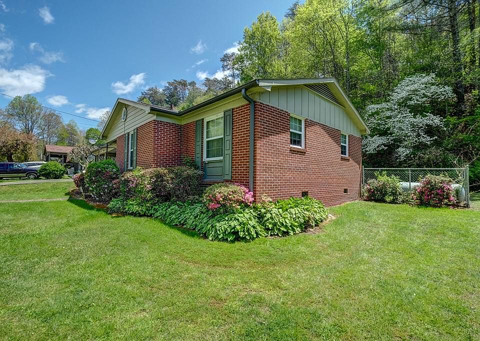 209 Duke St, Murphy, NC 28906 Zillow