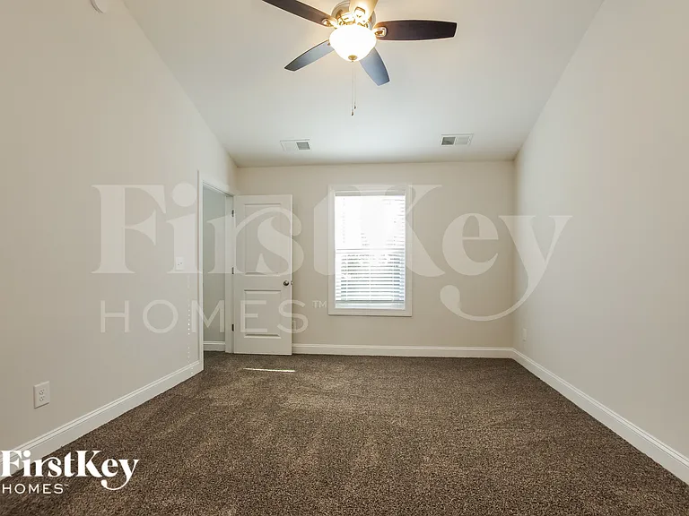 6631 Rockwell Blvd W — Photo 10
