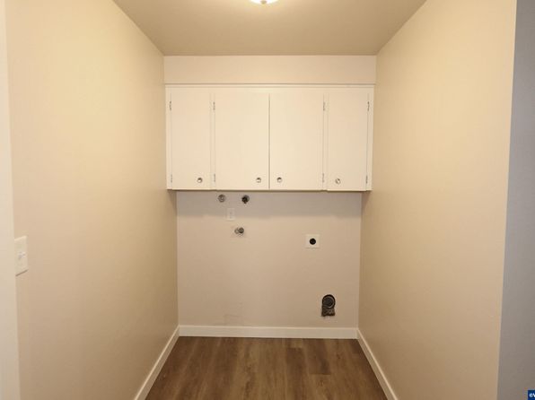 salem-oregon-449355435 picture