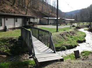 5276 Poor Bottom Rd, Elkhorn City, KY 41522