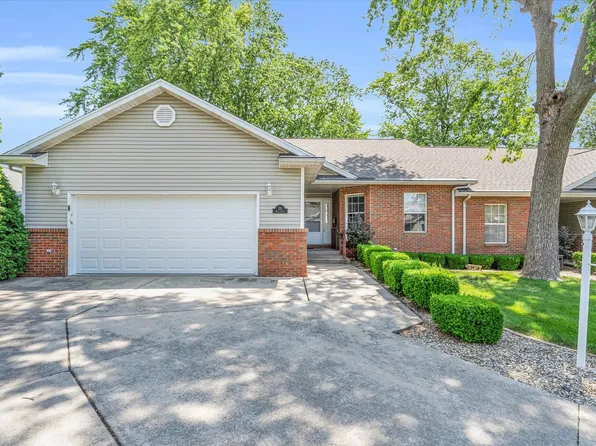 320 Wiley Ct #320, Rantoul, IL 61866