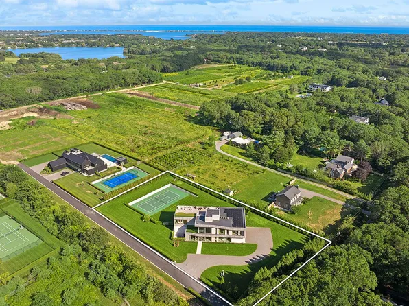 392 Seven Ponds Towd Rd, Water Mill, NY 11976