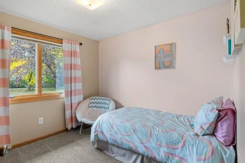 upper bedroom