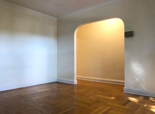 34-32 28th St #3, Astoria, NY 11106