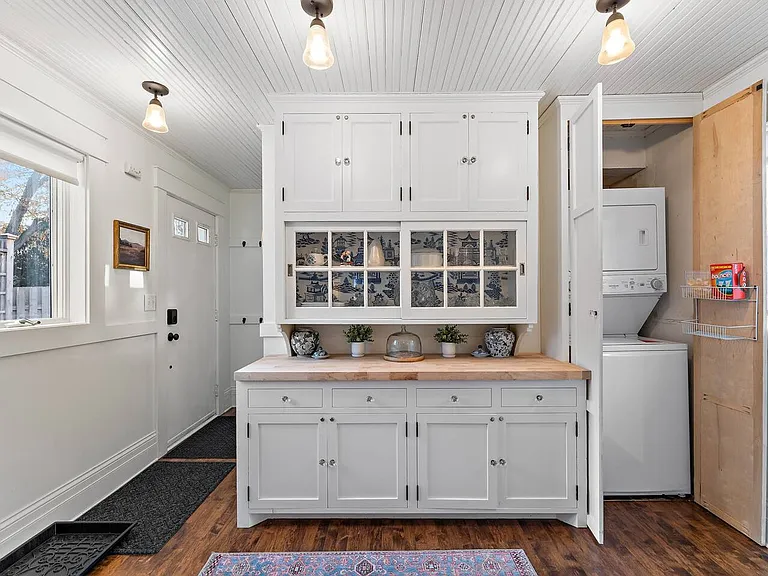 Laundry Room Cabinet
