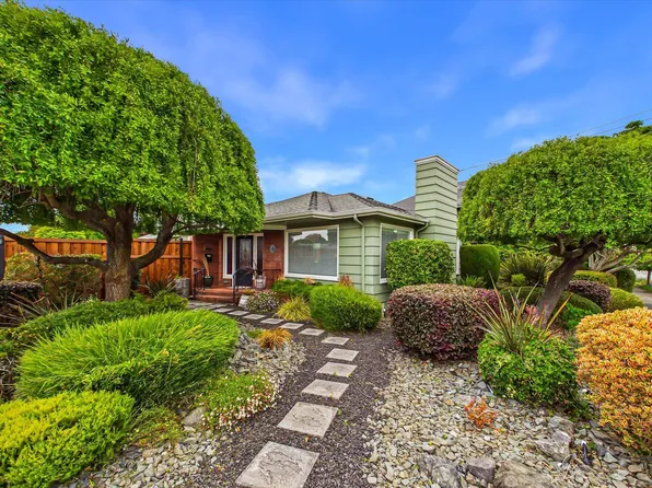 1938 H St, Eureka, CA 95501