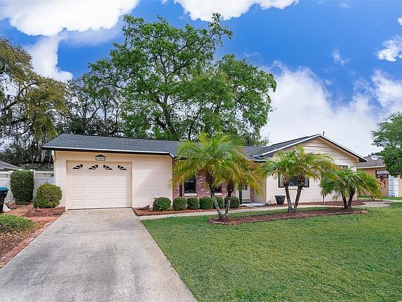 2nd image of 7509 Laurel Springs Dr
