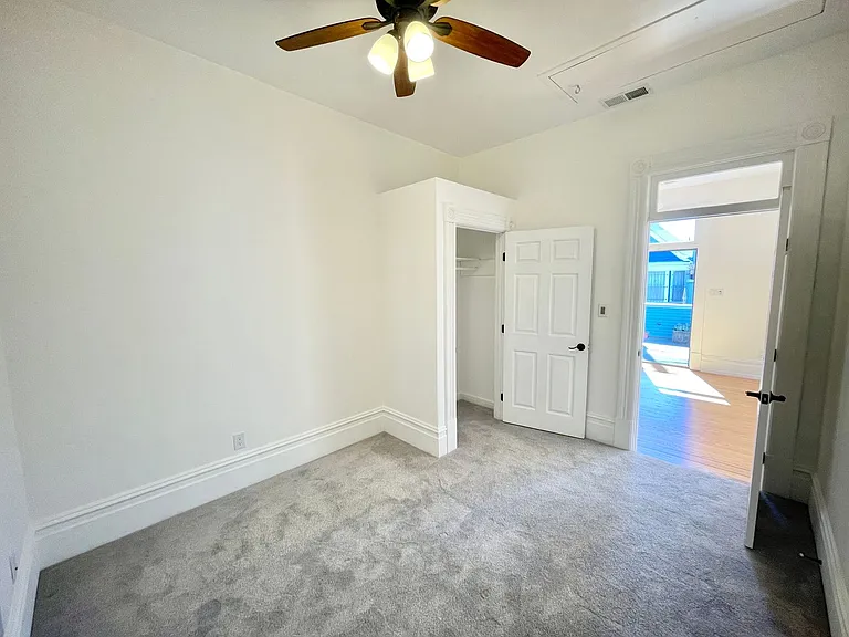3901-3901 1/2 Folsom Street — Photo 15