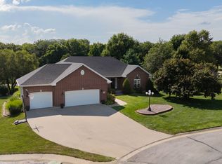 2390 W Country Club Dr, Sedalia, MO 65301