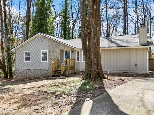 2493 Cherie Glen Rd, Snellville, GA 30039