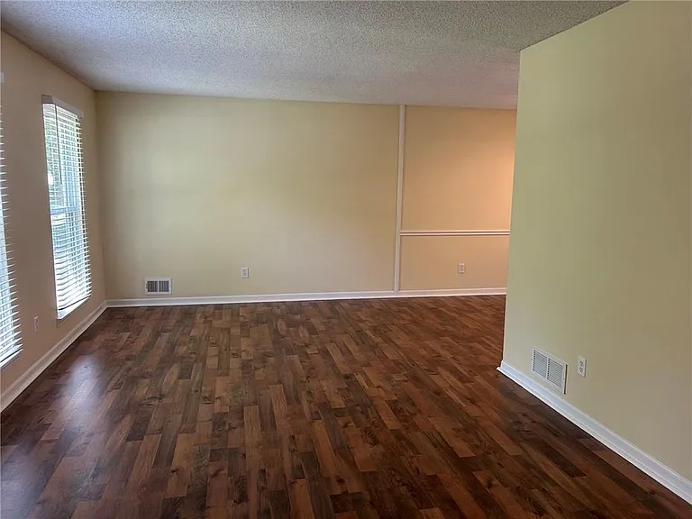 9775 Loblolly Ln — Photo 3