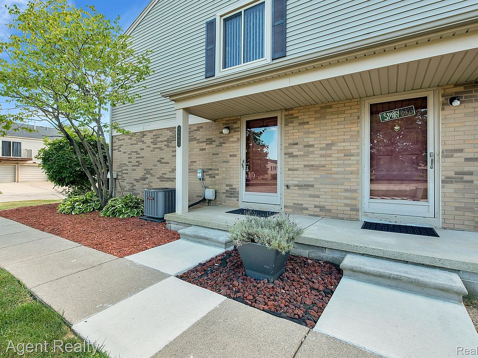1st image of 44643 Connecticut Ct