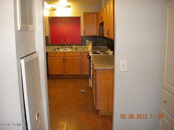 4th image of 7636 E Glade Ave