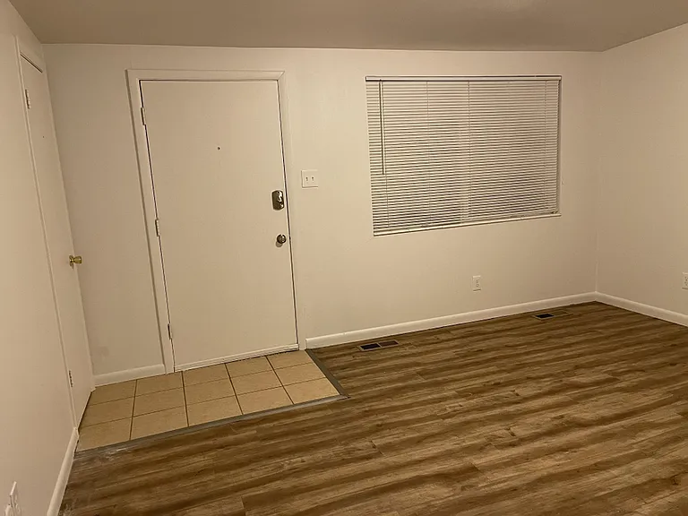 Living Room/ Entry