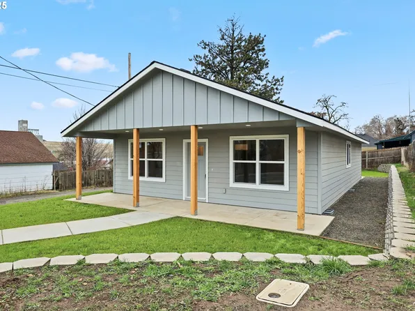 203 4th St, Moro, OR 97039