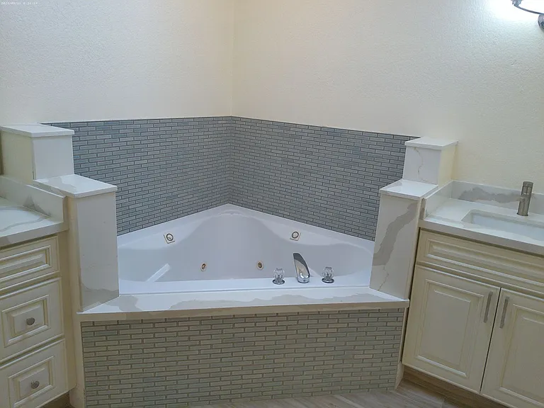 2410 Baron Dr — Photo 17