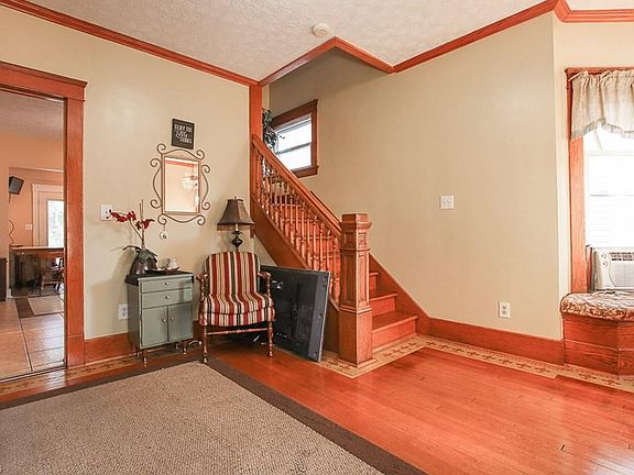 4th image of 2115 E 29th St