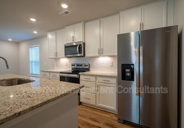27982 Chalmers Cir — Photo 15
