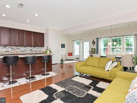 5th image of 10 Ventana Ct