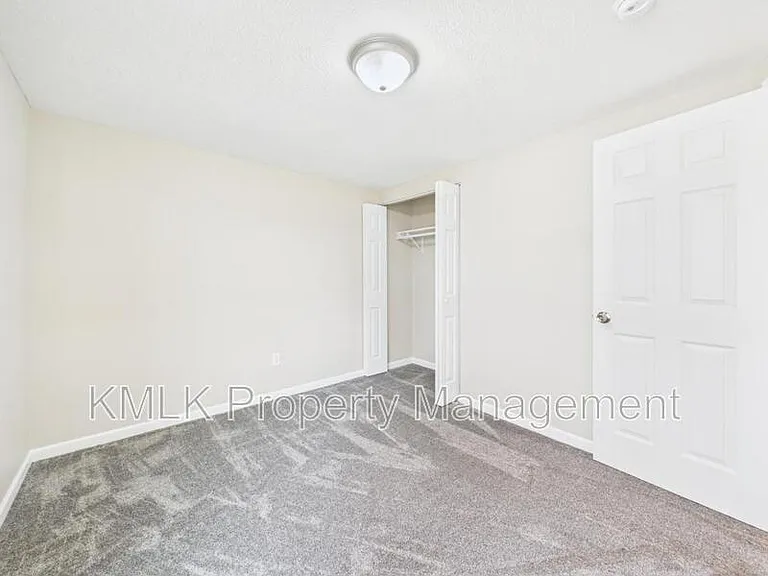 9042 Maple Grove Rd — Photo 19