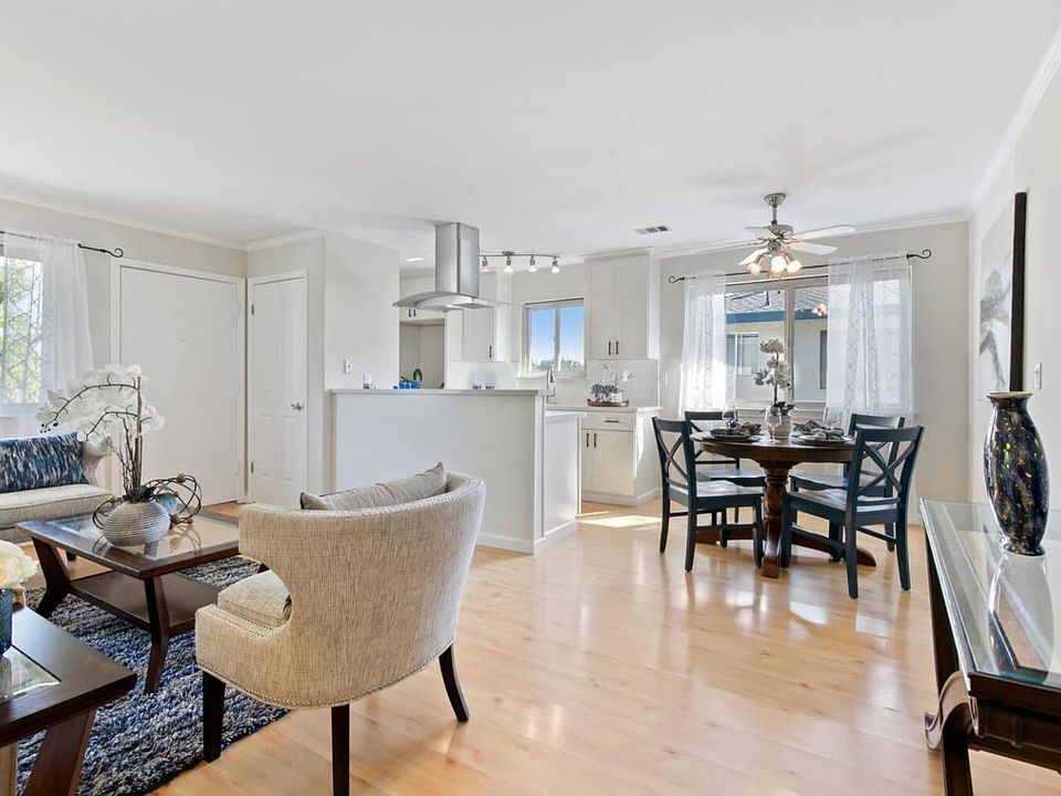 1st image of 207 Watson Dr APT 4