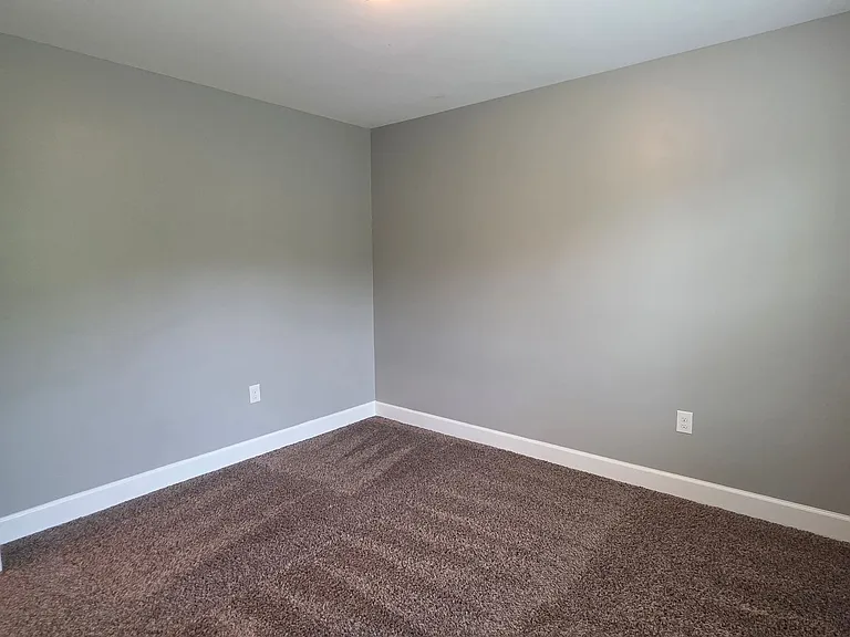 130 Clover Point Cir — Photo 17