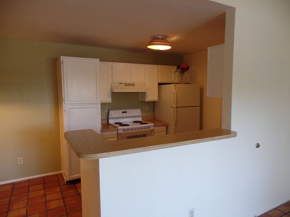 2nd image of 1942 S Emerson Unit 235