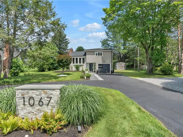 1067 Great Rd, Lincoln, RI 02865