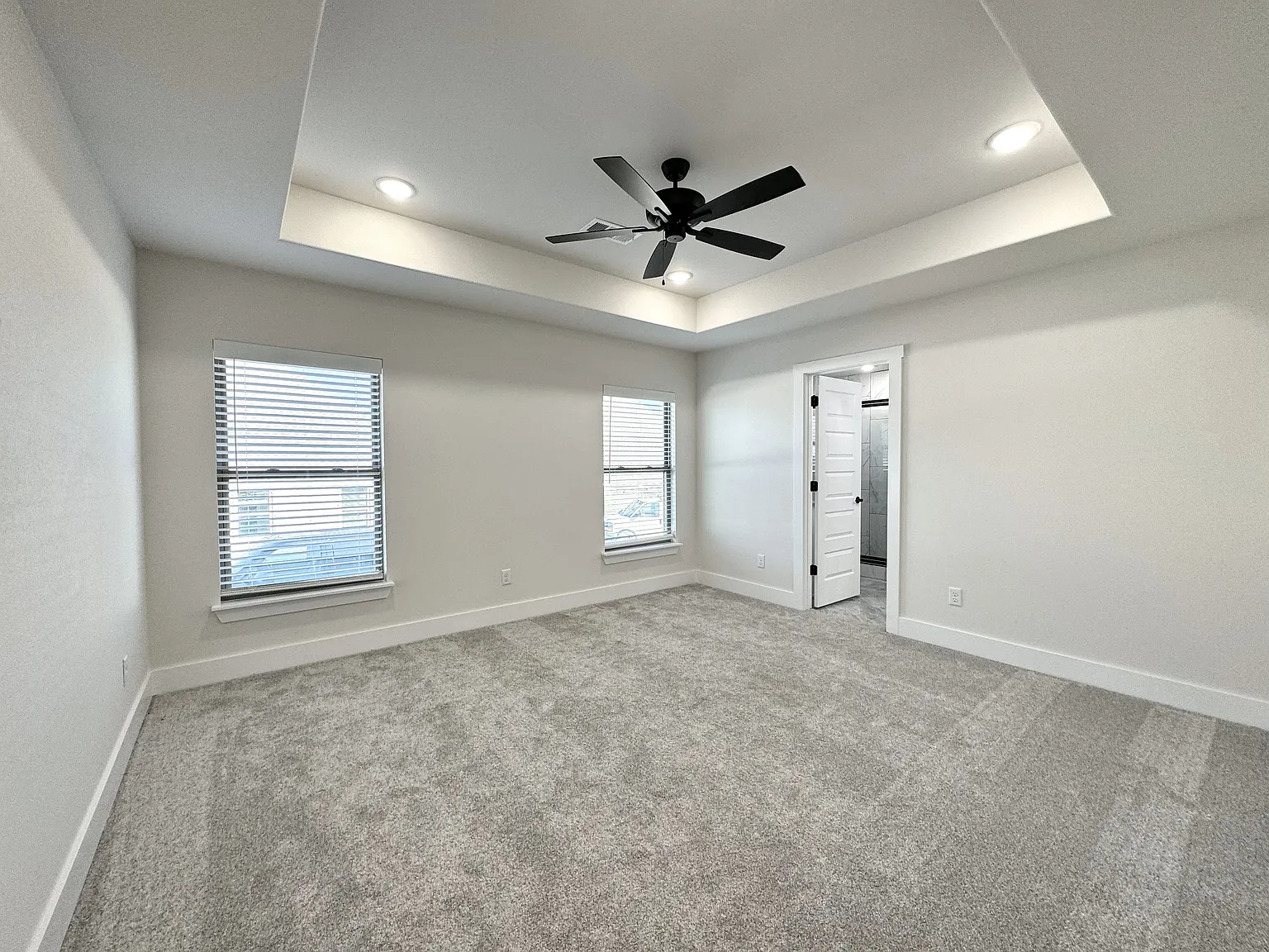 4 bed, 1882 sqft, $2,000 — Photo 4