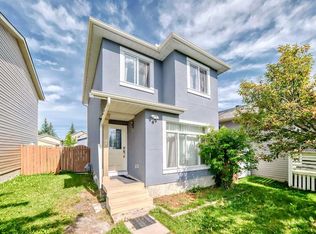 7 Martinview Cres E, Calgary, AB T3J2S2