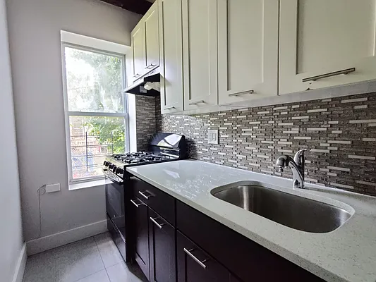 Rented by Signature Property Realty | media 6