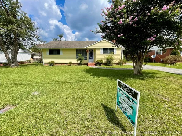 1403 E 14th St, Lumberton, NC 28358